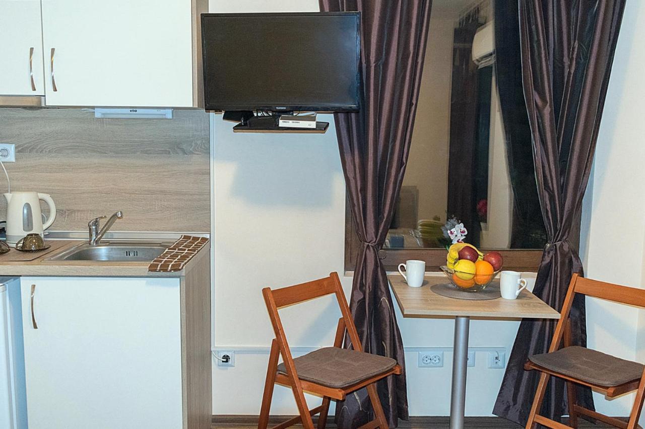 Flora Beach Apartaments Μπουργκάς Εξωτερικό φωτογραφία