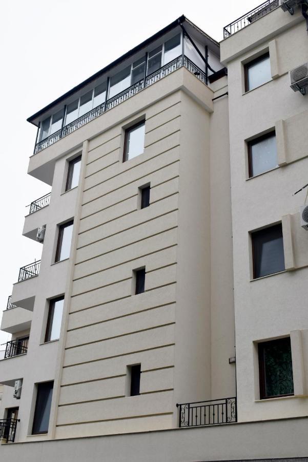 Flora Beach Apartaments Μπουργκάς Εξωτερικό φωτογραφία